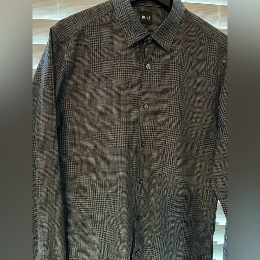 Hugo boss slim fit plaid button up shirt